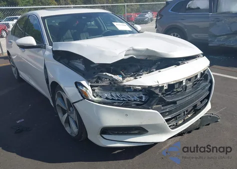 2018 Honda Accord Touring z USA, uszkodzony, nr VIN 1HGCV1F97JA013626